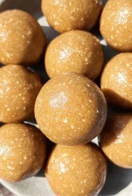 No-Bake Peanut Butter Balls