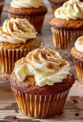 Homemade Starbucks Pumpkin Cream Cheese Muffins – A Fall Baking Favorite!